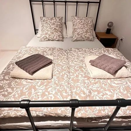 Under Velika Planina * Stahovica