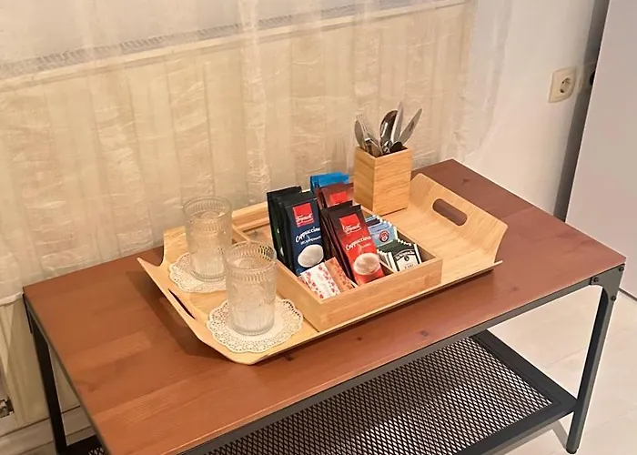 Under Velika Planina Stahovica