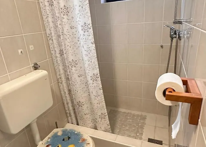 Under Velika Planina Rum i privatbostad Stahovica